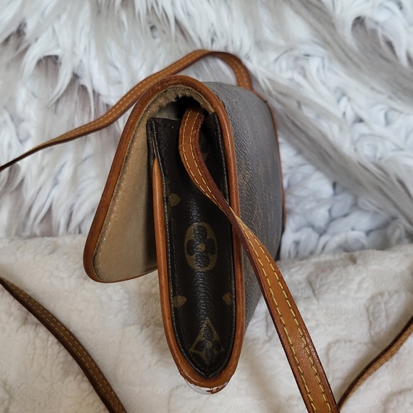 Louis Vuitton Monogram Pochette Twin GM Crossbody Bag Clutch 2 Way. Authentic.. - Picture 5 of 16